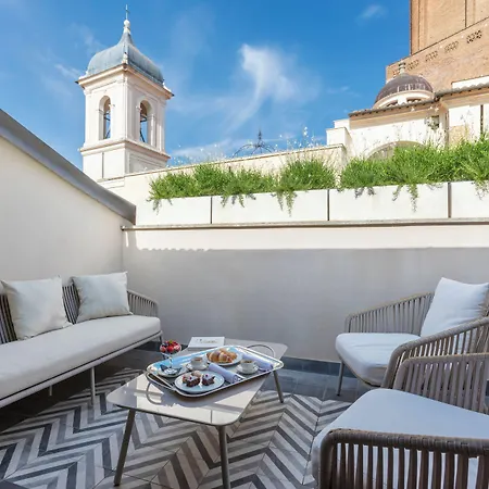 호텔 럭셔스